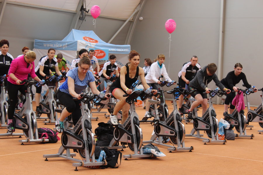 Siłę nóg zmienili w siłę serc - film