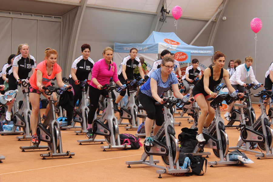 Siłę nóg zmienili w siłę serc - film