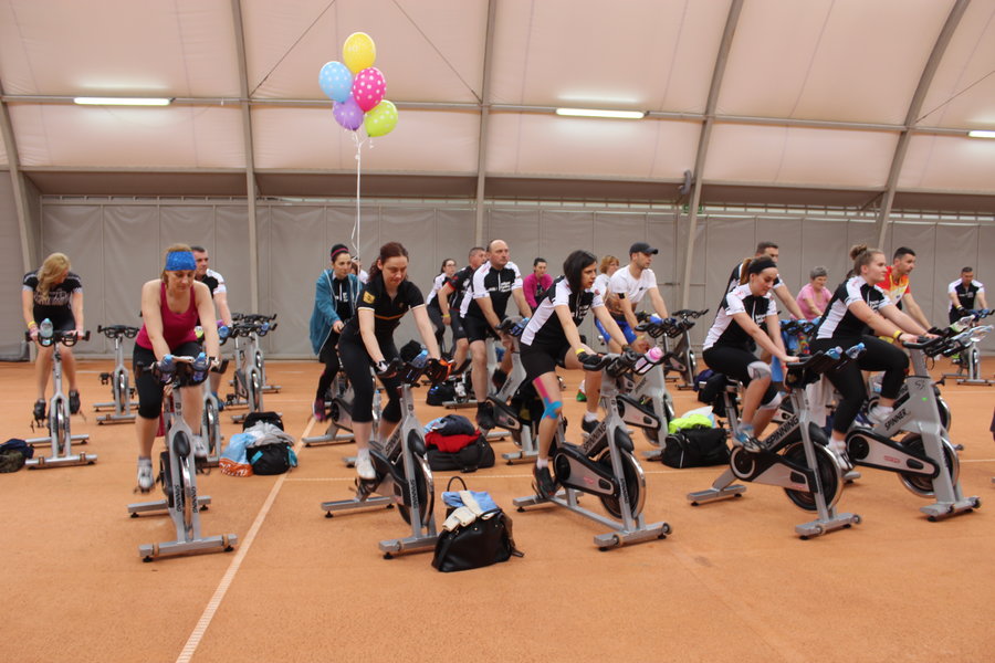 Siłę nóg zmienili w siłę serc - film