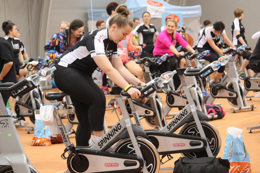 Siłę nóg zmienili w siłę serc - film