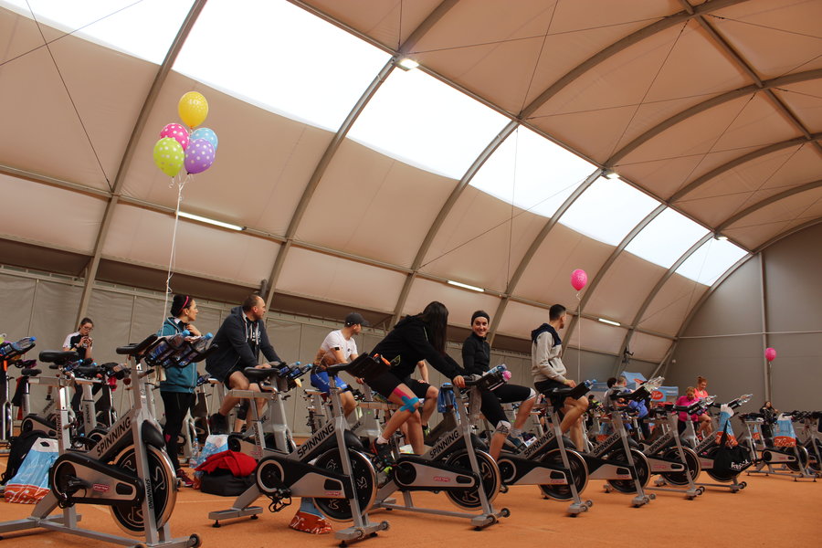 Siłę nóg zmienili w siłę serc - film