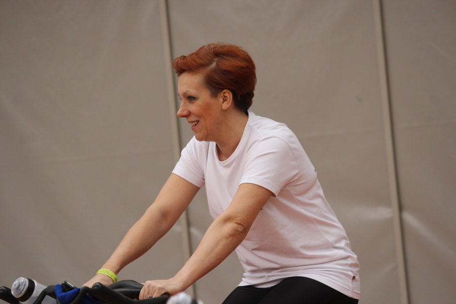 Siłę nóg zmienili w siłę serc - film