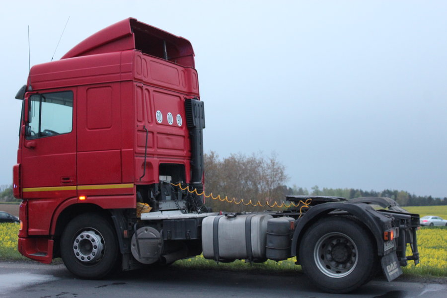 Płonęła naczepa z przetworami 