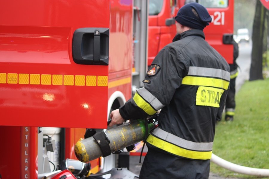 Paliła się kamienica przy rondzie - film