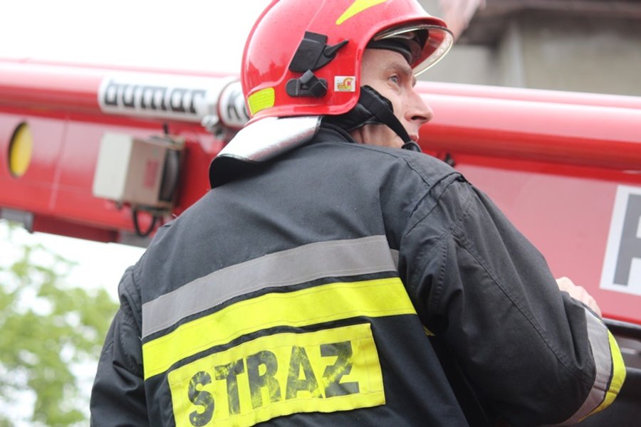 Paliła się kamienica przy rondzie - film