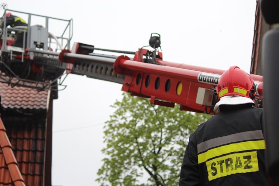 Paliła się kamienica przy rondzie - film