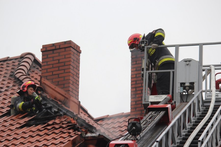 Paliła się kamienica przy rondzie - film