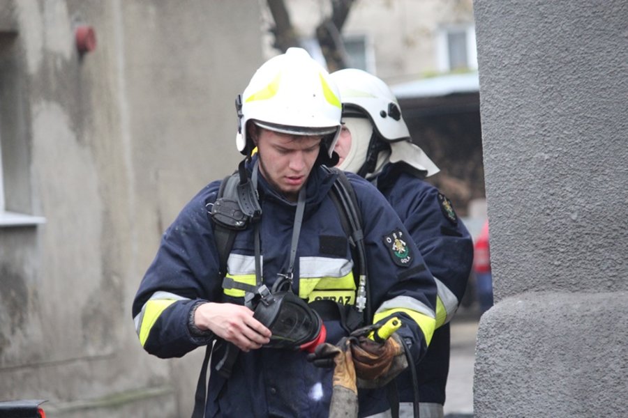 Paliła się kamienica przy rondzie - film