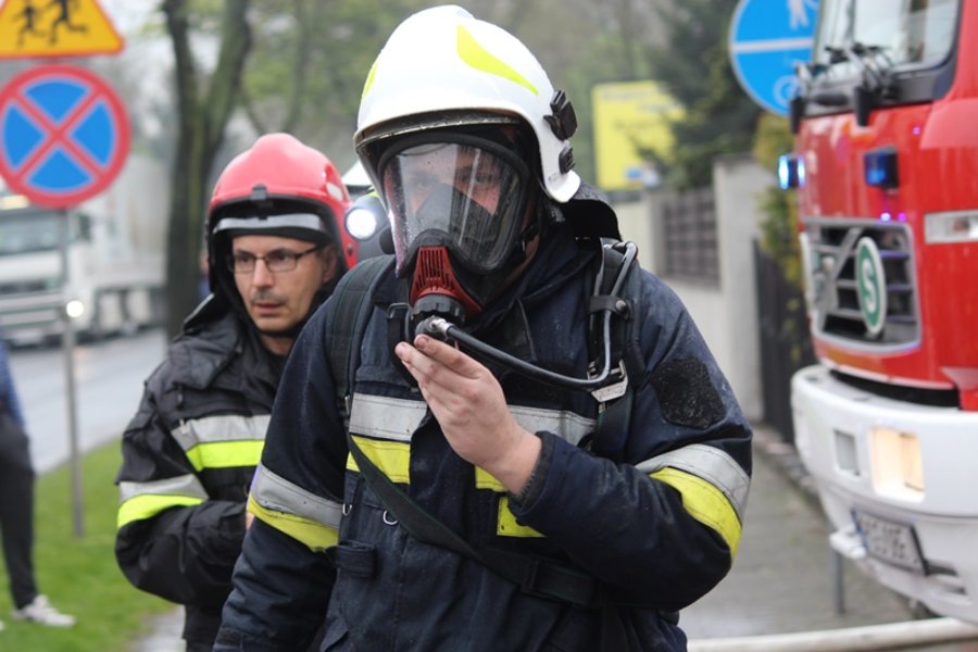 Paliła się kamienica przy rondzie - film