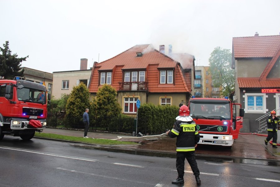 Paliła się kamienica przy rondzie - film