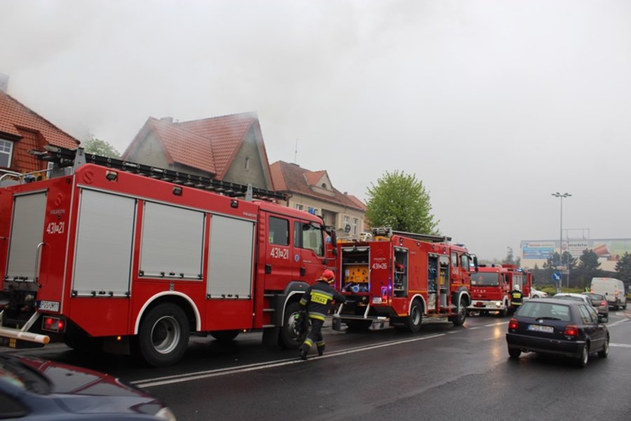 Paliła się kamienica przy rondzie - film