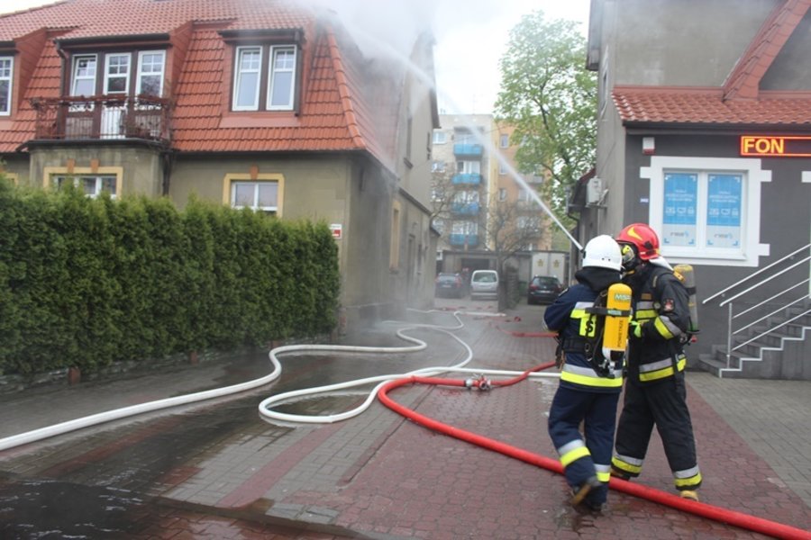 Paliła się kamienica przy rondzie - film