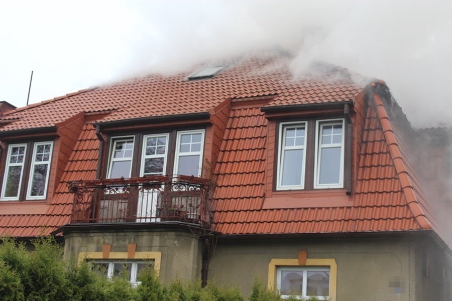 Paliła się kamienica przy rondzie - film