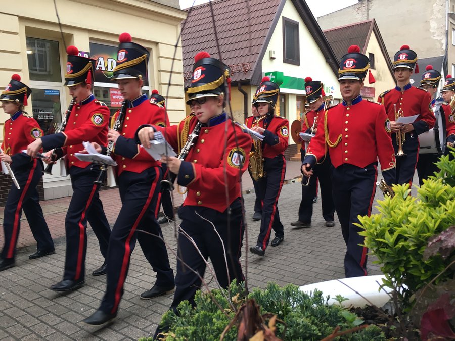 Tradycyjny pochód i pracowite święto strażaków - film