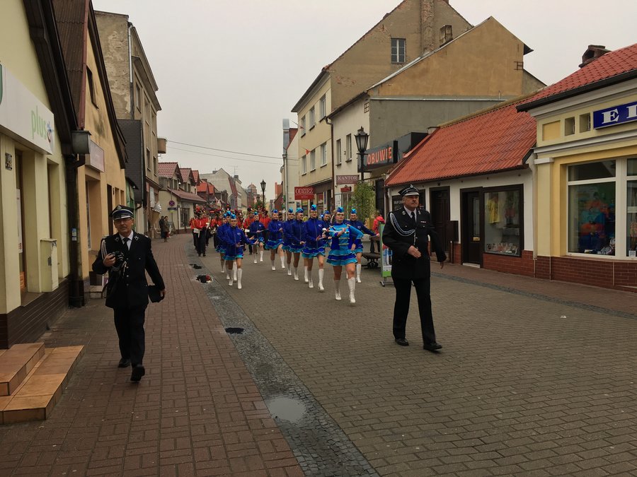 Tradycyjny pochód i pracowite święto strażaków - film