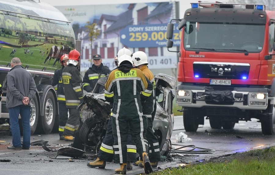 Makabryczny wypadek. Dwie osoby spłonęły