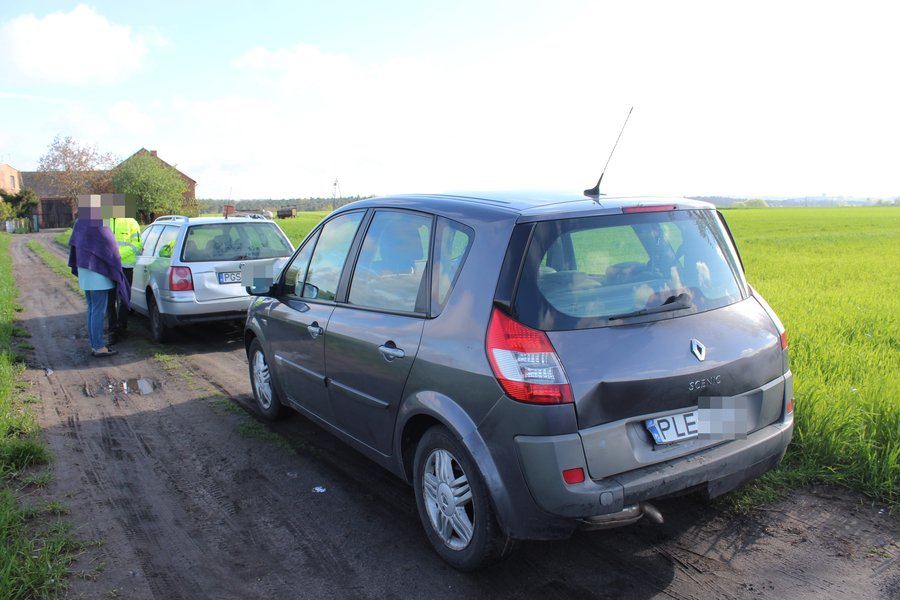 Nie wyhamował i uderzył...