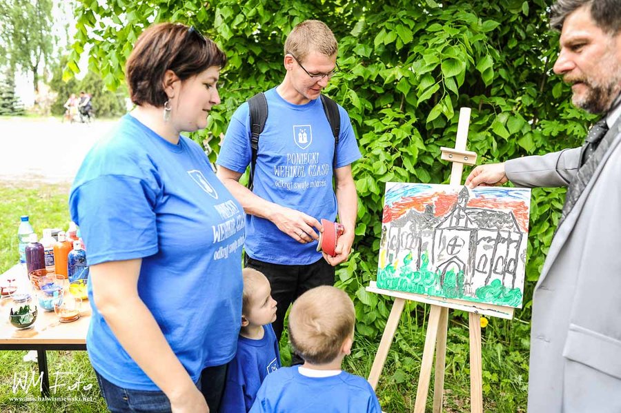 Poniec przeniósł się w czasie