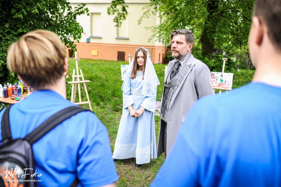 Poniec przeniósł się w czasie