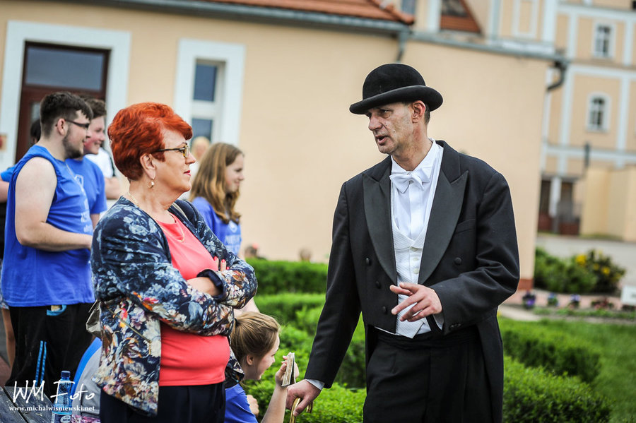 Poniec przeniósł się w czasie