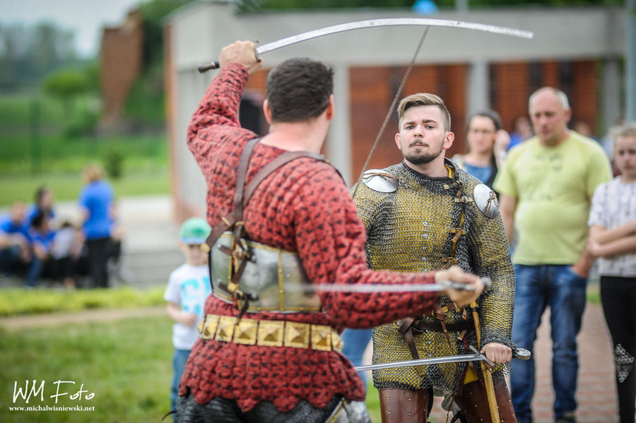 Poniec przeniósł się w czasie