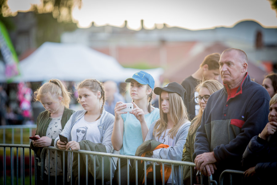 Zaczęli od mocnego uderzenia!