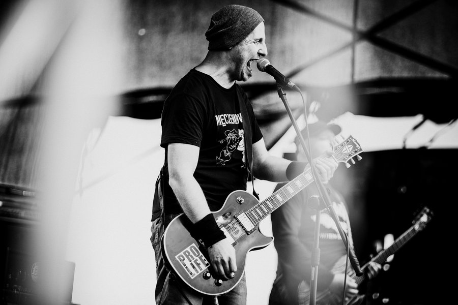 Zaczęli od mocnego uderzenia!