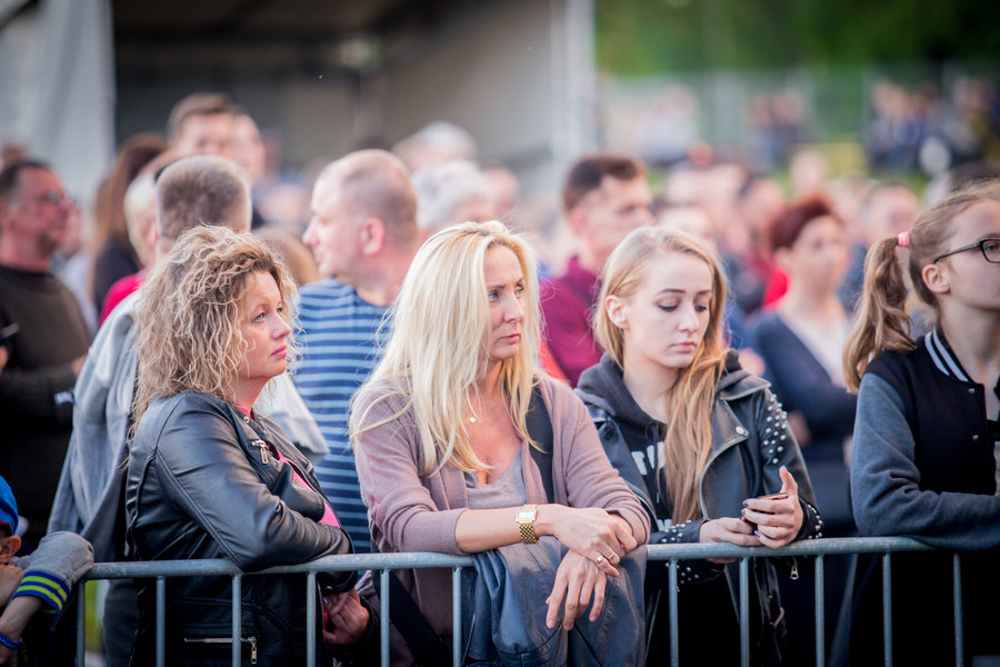 Zaczęli od mocnego uderzenia!