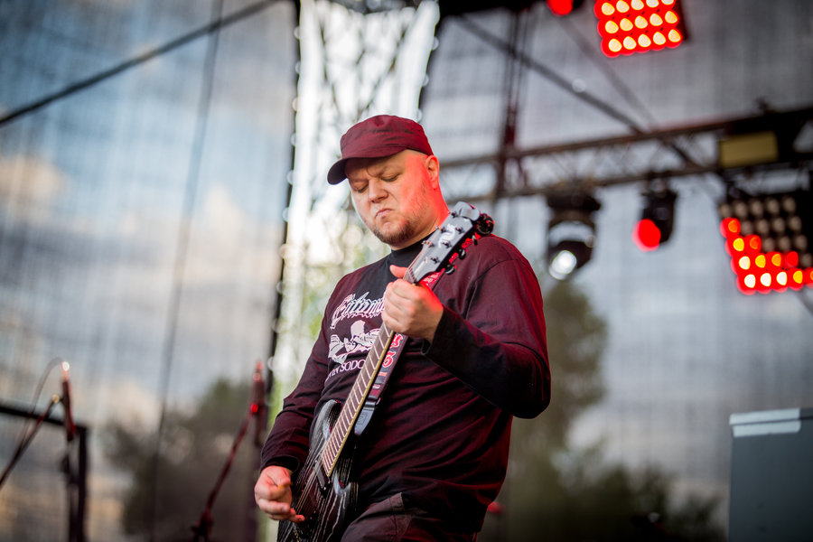 Zaczęli od mocnego uderzenia!