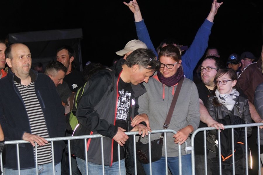 Zaczęli od mocnego uderzenia!