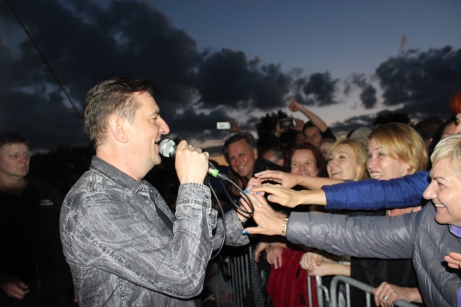 Zaczęli od mocnego uderzenia!