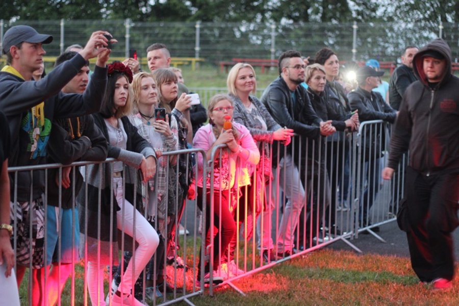 Zaczęli od mocnego uderzenia!