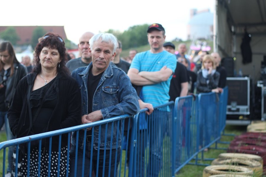 Zaczęli od mocnego uderzenia!