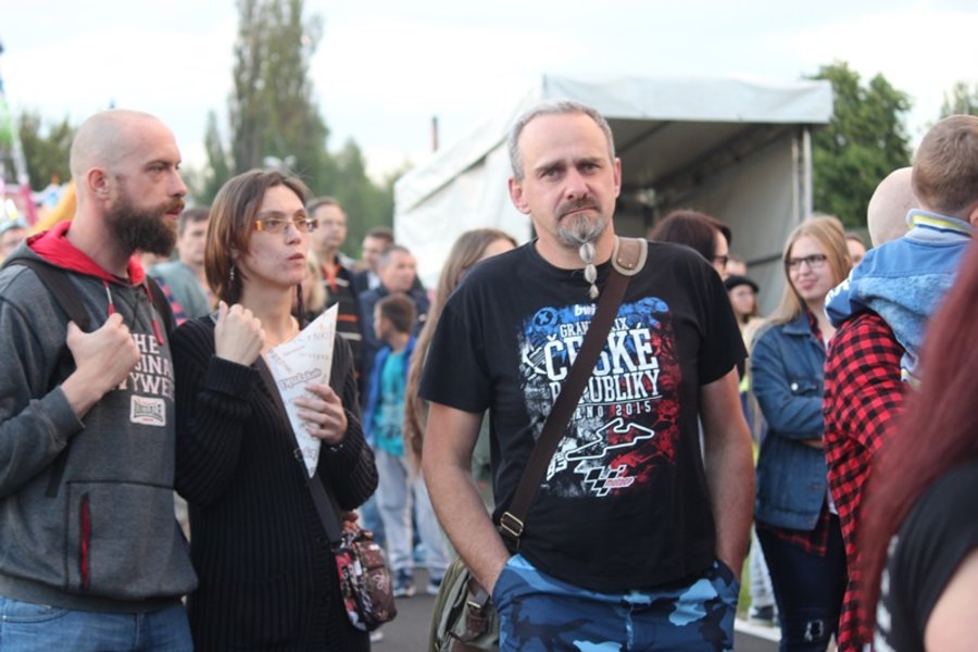 Zaczęli od mocnego uderzenia!