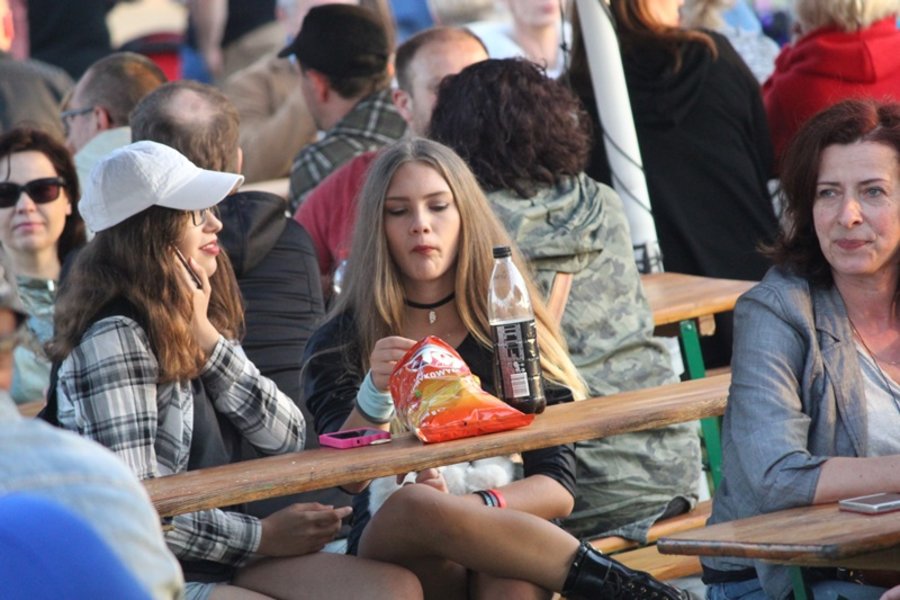 Zaczęli od mocnego uderzenia!