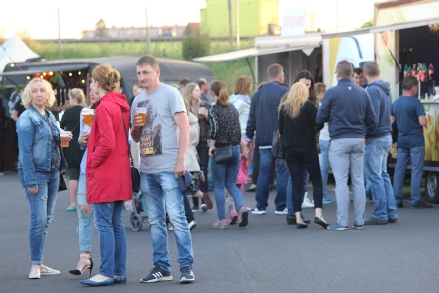 Zaczęli od mocnego uderzenia!