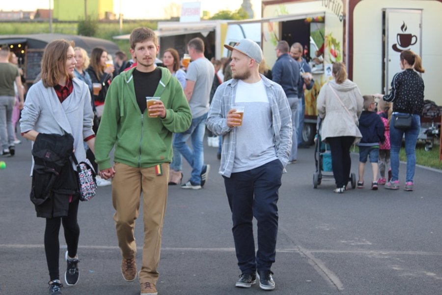 Zaczęli od mocnego uderzenia!