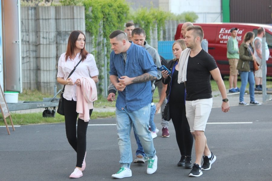 Zaczęli od mocnego uderzenia!