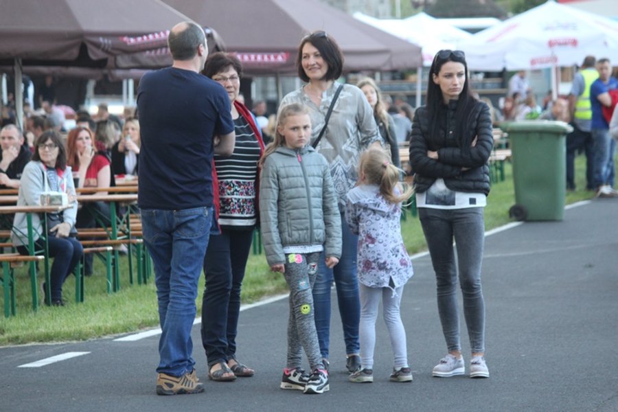 Zaczęli od mocnego uderzenia!