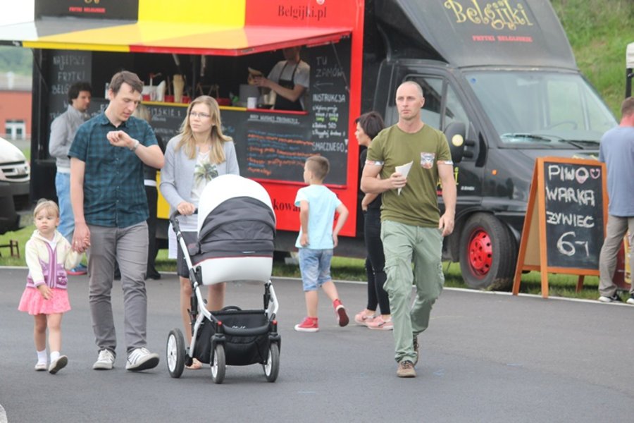 Zaczęli od mocnego uderzenia!