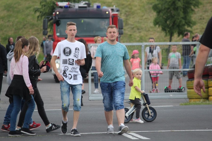 Zaczęli od mocnego uderzenia!