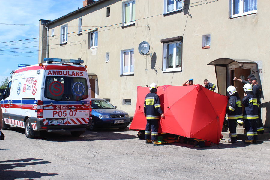 Podpalił mieszkanie, o mało nie zginął
