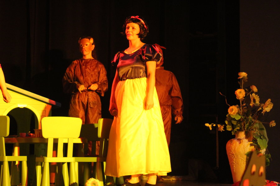 Rodzice wystąpili przed dziećmi - film