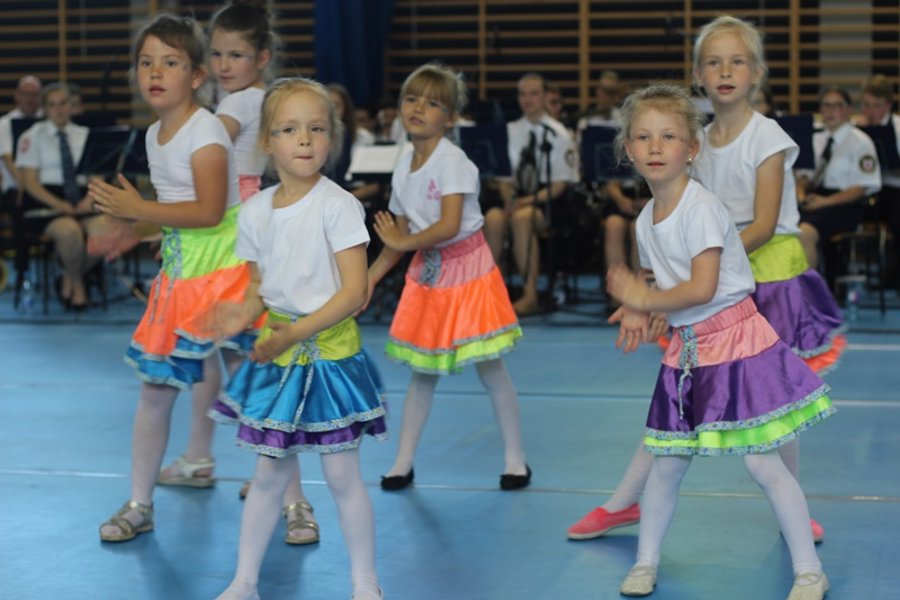 Podwójne święto gostyńskich mażoretek