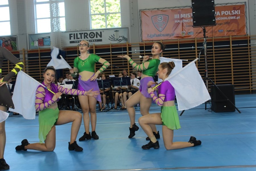 Podwójne święto gostyńskich mażoretek