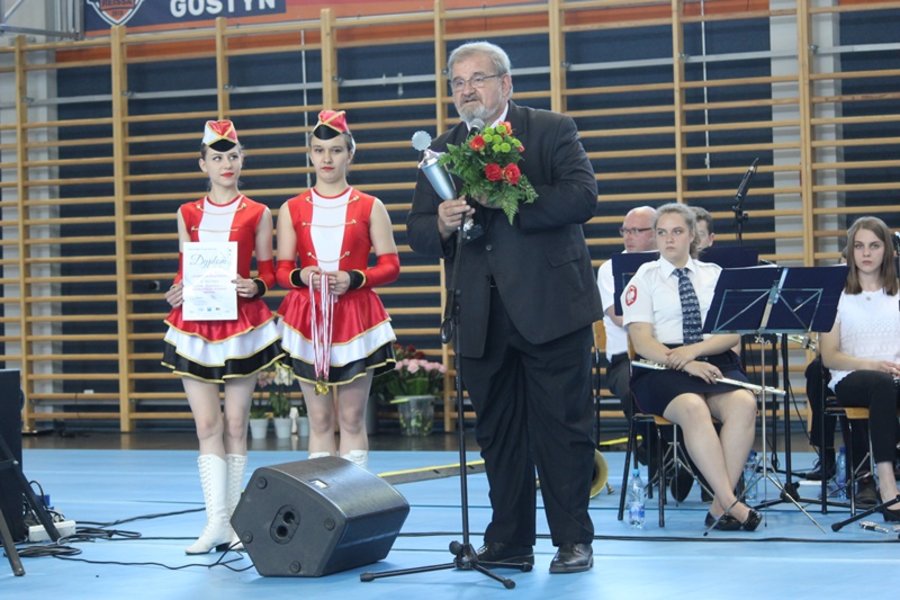 Podwójne święto gostyńskich mażoretek