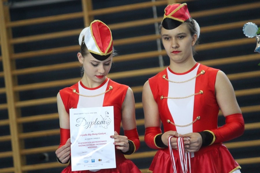 Podwójne święto gostyńskich mażoretek