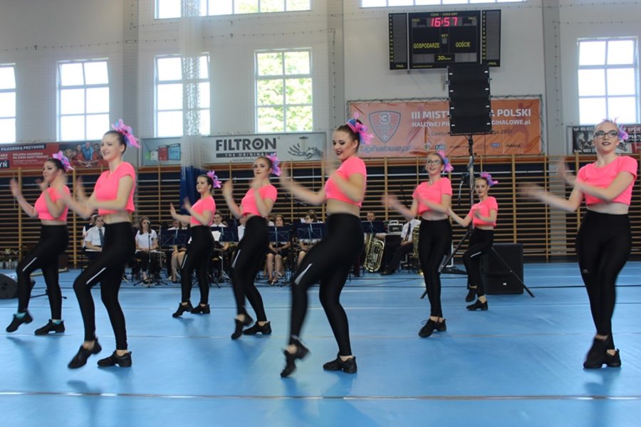 Podwójne święto gostyńskich mażoretek