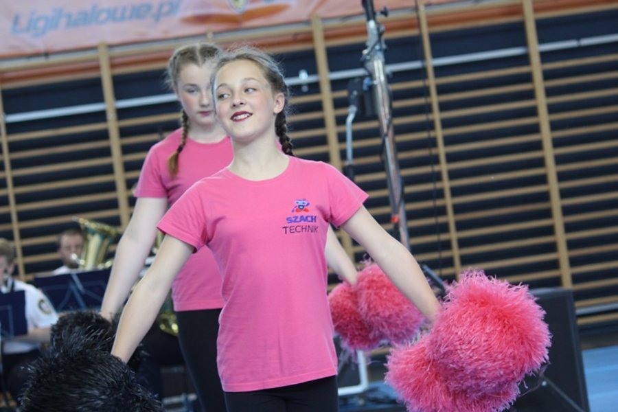 Podwójne święto gostyńskich mażoretek