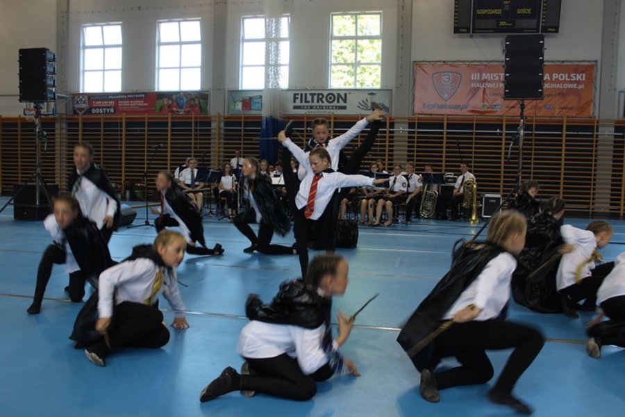 Podwójne święto gostyńskich mażoretek